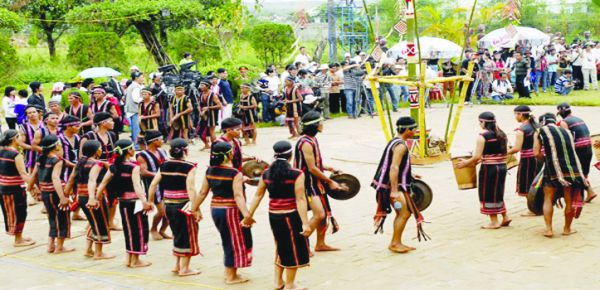 Vé máy bay khuyến mãi đi Buôn Mê Thuột