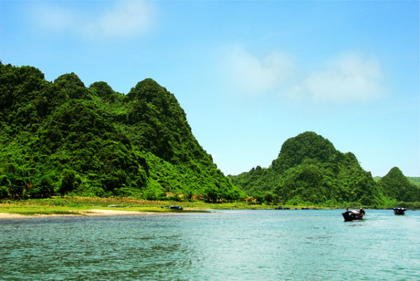 Vé máy bay Hà Nội Đồng Hới